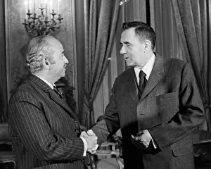 Ismail: Ismail Fahmi visits USSR
