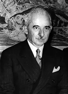 Ismet: Ismet Inoenue