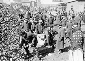 Contingent: Issue of coal, 1915