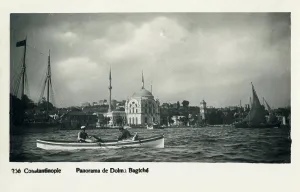 Dolmabahce: Istanbul, Turkey - Dolmabahce Mosque