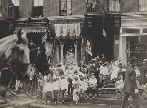 Millin: Italian-American children at a storefront