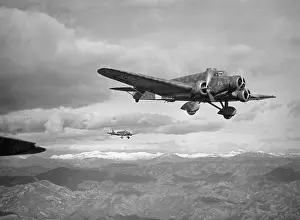 Savoia: Italian bombers in action against Greece, 1941