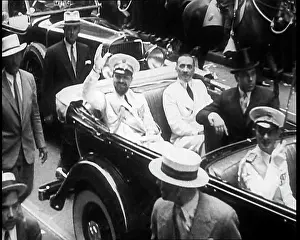 Balbo: Italo Balbo Sitting in a Car With Others