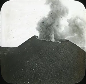 Cnetury: Italy - Erupting Active Volcano