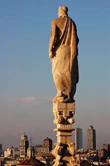 Doumo: Italy. Milan. Cathedral. Gothic. 14th century. Statue