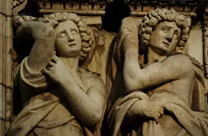 Doumo: Italy. Milan. Cathedral. Gothic. 14th century. Sculture of t