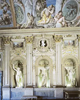 Carrache: ITALY. Rome. Farnese Palace. Ceiling of the Carracci