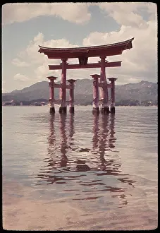 Itsukushima: Itsukushima Arch, Japan