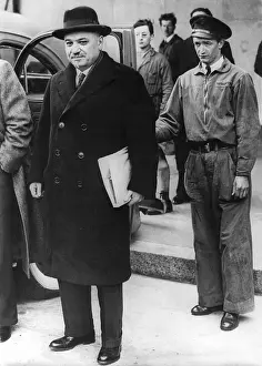Austen: Ivan Maiski at his arrival to Paris, 1939