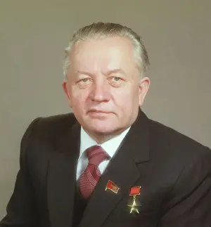 Shemyakin: Ivan Shemyakin, 1983