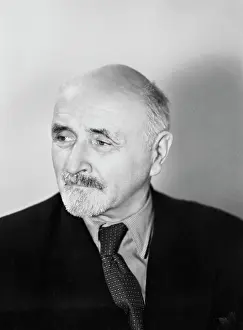Less: Ivan Sokolov-Mikitov