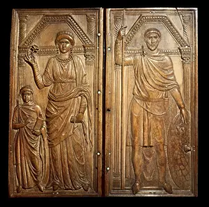 Militarist: The ivory diptych of Stilicho (right) with his