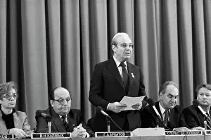 Perez: J. P. de Cuellar visiting USSR