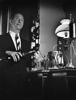 Furnishers: Jack Gibson