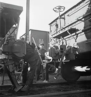 Freight: Jacking up a car on the repair tracks at an