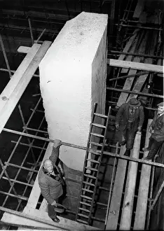 Epstein: Jacob Epstein preparing to sculpt