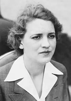 Hortense: Jacqueline Cochran in 1936. She grew up in poverty