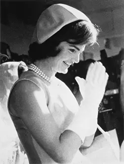 Memorable: JACQUELINE KENNEDY visiting a children's ?