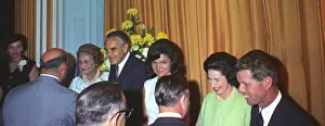 Senatorial: Jacqueline and Robert Kennedy host a reception ?