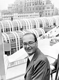 Popularity: Jacques Chirac, Mayor of Paris, at Les Halles