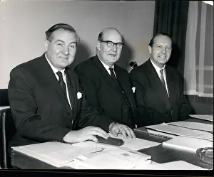 C.b.e: James Callaghan, first meeting of decimal committee