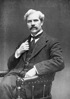 Lapel: James Ramsay MacDonald