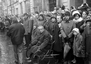 Palach: Jan Palach - funeral - procession - flags