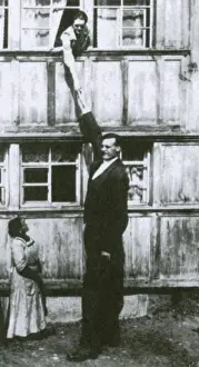 Freak: Jan Van Albert
