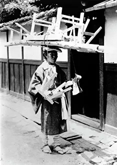 20er: Japan in the 1920th - Female Pilgrim