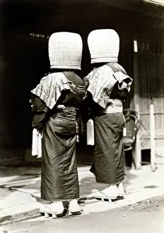 Spielen: Japan in the 1920th - Medicants
