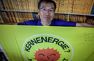 Japaneses: Japan. Antinuclear