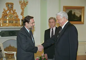 Negotiations: Javier Solana on visit to Moscow, 1996