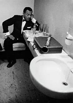 Dressers: Jazz-Musician backstage - Vienna - About