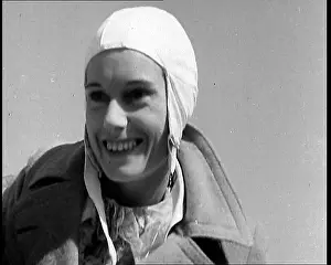 Batten: Jean Batten in Flying Gear Smiling to Crowds