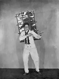 Cocteau: Jean Cocteau in Orphee, 1926/27