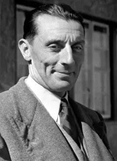 Joliot: Jean Frederic JOLIOT-CURIE - Francie