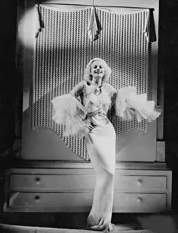 Harlow: Jean Harlow in Dinner at Eight, 1933