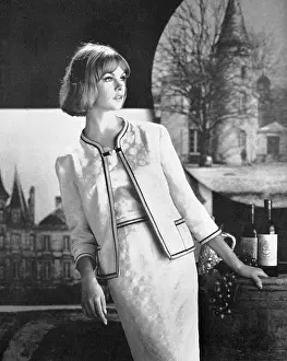 Shrimpton: Jean Shrimpton in Susan Small
