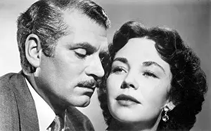 Isley: JENNIFER JONES/OLIVIER