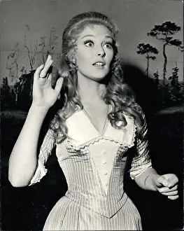 Waterman: Jenny Hanley
