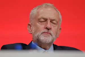 Sitzen: Jeremy Corbyn MP