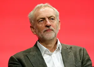 Sitzen: Jeremy Corbyn MP