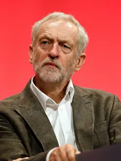 Sitzen: Jeremy Corbyn MP
