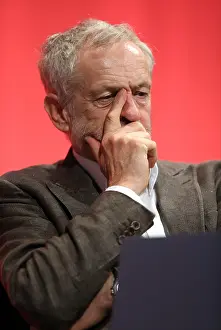 Sitzen: Jeremy Corbyn MP