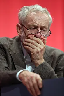 Sitzen: Jeremy Corbyn MP
