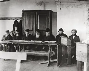 Learners: In the (Jewish) beadhouse
