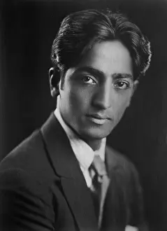 Liter: Jiddu Krishnamurti was born in British India in