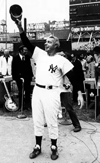 Dimaggio: Joe DiMaggio, 1973. ?