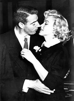 Dimaggio: Joe DiMaggio, Marilyn Monroe, just after ?