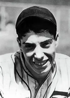 Dimaggio: Joe DiMaggio in San Francisco Seals uniform, ?
